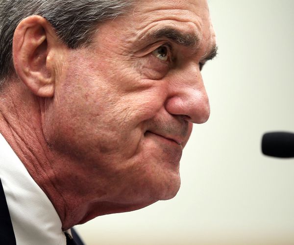 WASHINGTON, DC - JUNE 13:  Federal Bureau of Investigation Director Robert Mueller testifies during a hearing before the House Judiciary Committee June 13, 2013 on Capitol Hill in Washington, DC. Mueller testified on the oversight of the FBI.  (Photo by Alex Wong/Getty Images)